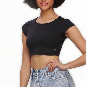 MOVE BEYOND Women’s Buttery Soft Crop T-Shirt, Black, Size Small